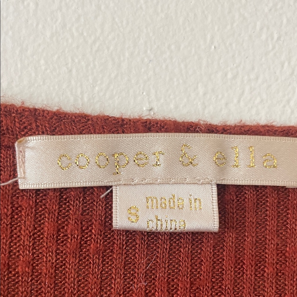 Cooper & Ella|Women's Rust Cold Shoulder Top|Small|EUC - Picture 4 of 6